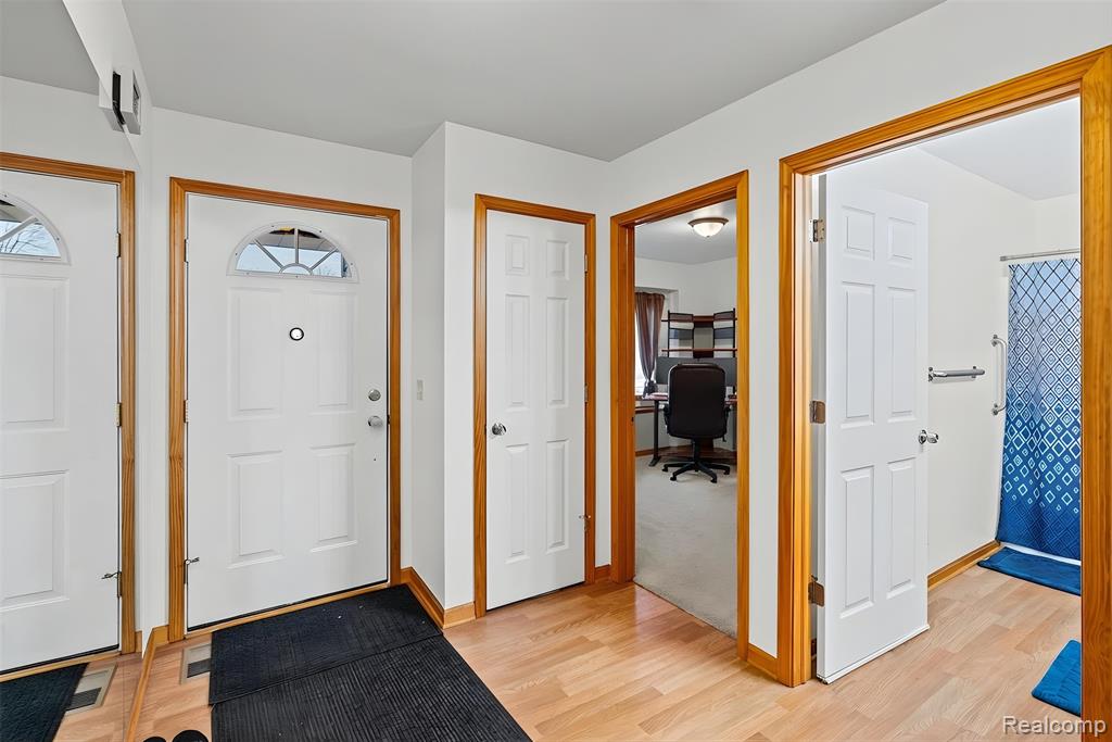 1449 Sunset Boulevard, Flint, MI 48507 — Photo 6