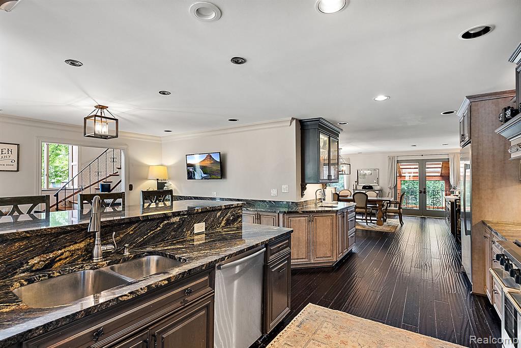 4378 Compton Way, Bloomfield Hills, MI 48302 — Photo 26