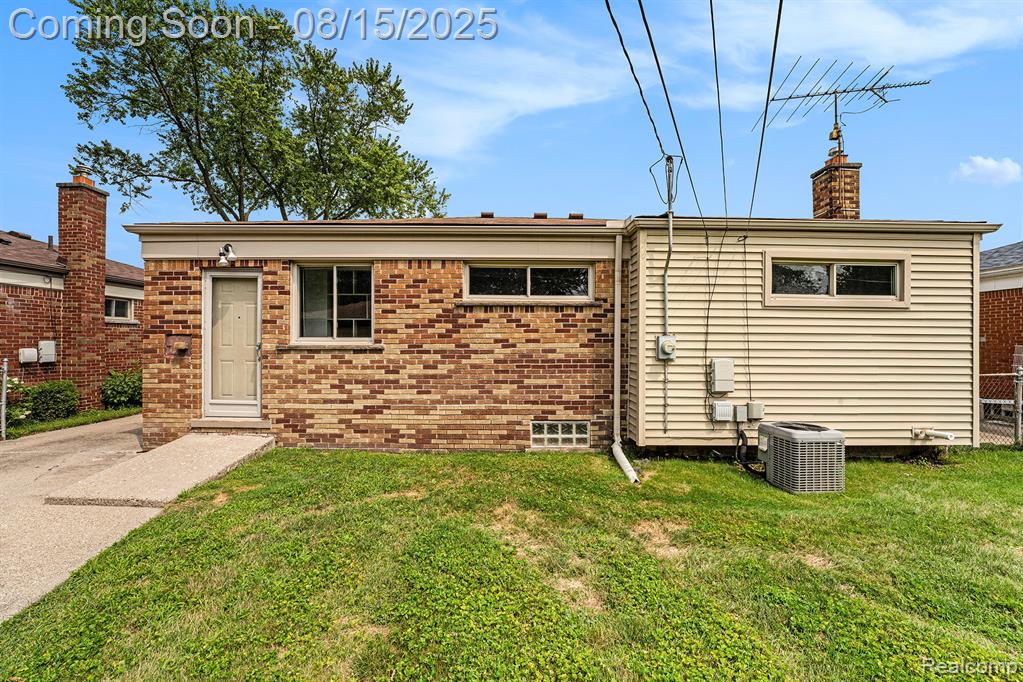 8277 Gary Avenue, Westland, MI — Photo 14