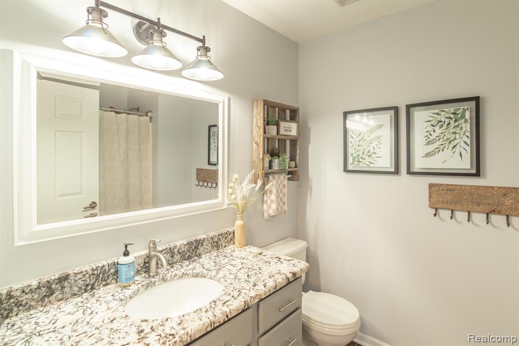 12333 Saint Andrews Way, Fenton, MI 48430 — Photo 20