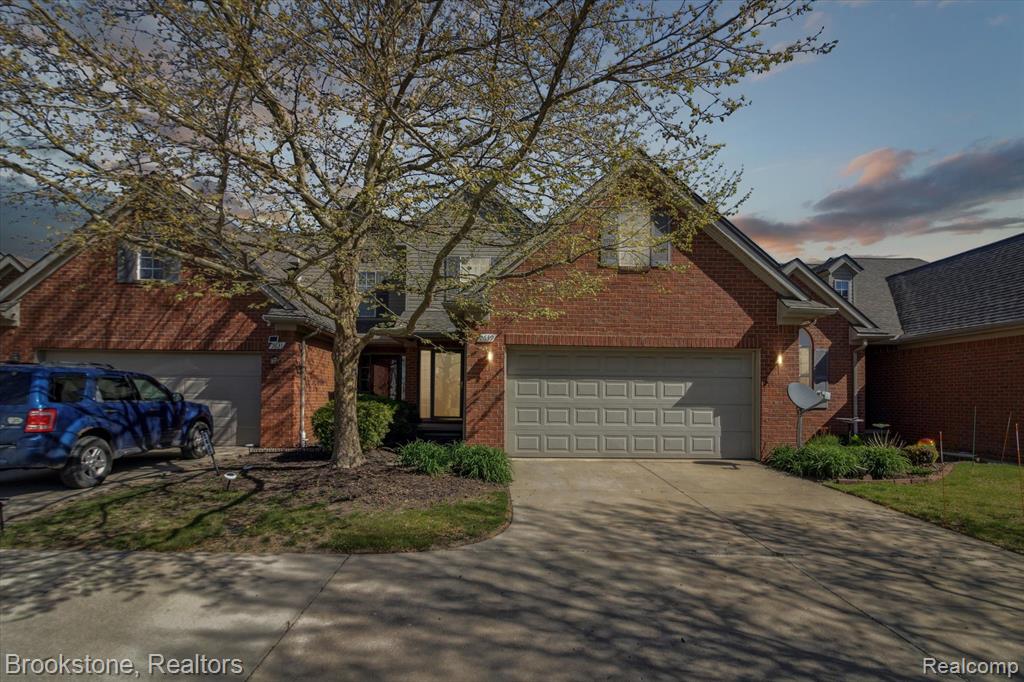 2639 BLUEWATER Street, Ypsilanti, MI 48198 — Photo 2