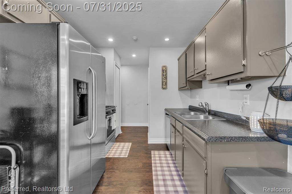 725 Eastwind Drive, Canton, MI 48188 — Photo 16