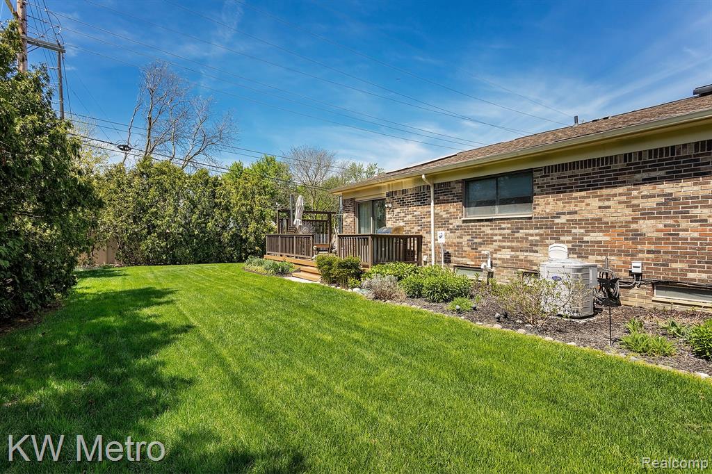 44235 WESTMINISTER Way, Canton, MI 48187 — Photo 45