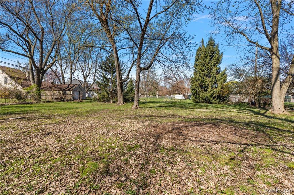 617 DEVILLEN Avenue, Royal Oak, MI 48073 — Photo 10