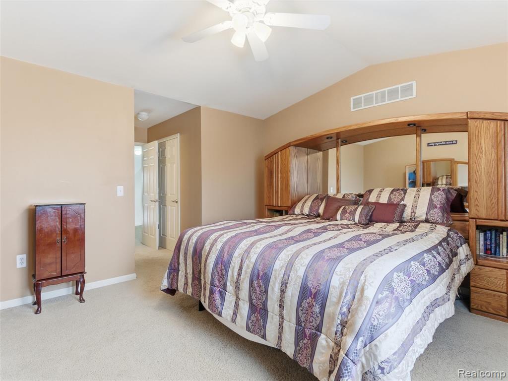 56696 Long Island Drive, Shelby Twp, MI 48316 — Photo 11