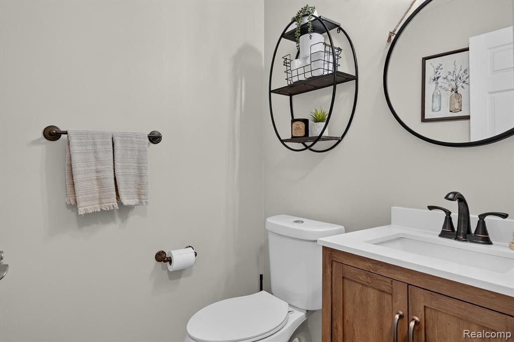 532 Winwood Circle, Walled Lake, MI 48390 — Photo 12