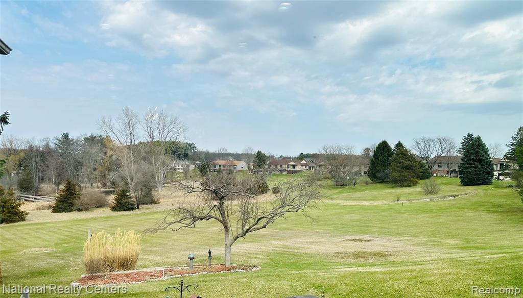 12047 Shenandoah Drive, 2, South Lyon, MI 48178 — Photo 29