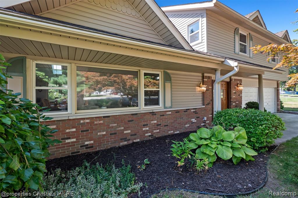 4491 N River Road, Fort Gratiot, MI 48059 — Photo 2