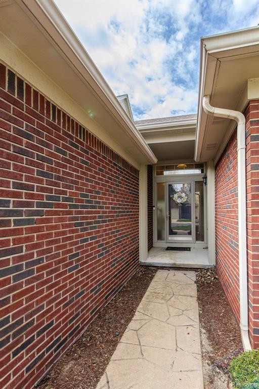 50077 Lexington Avenue E, Utica, MI 48317 — Photo 3
