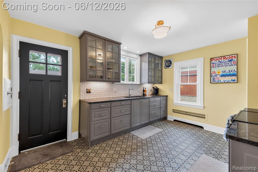 120 Superior Boulevard, Wyandotte, MI 48192 — Photo 11