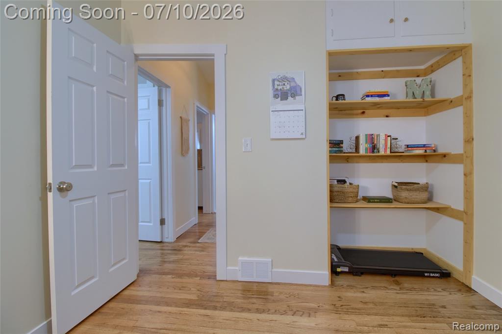8134 Melvin Avenue, Westland, MI — Photo 19