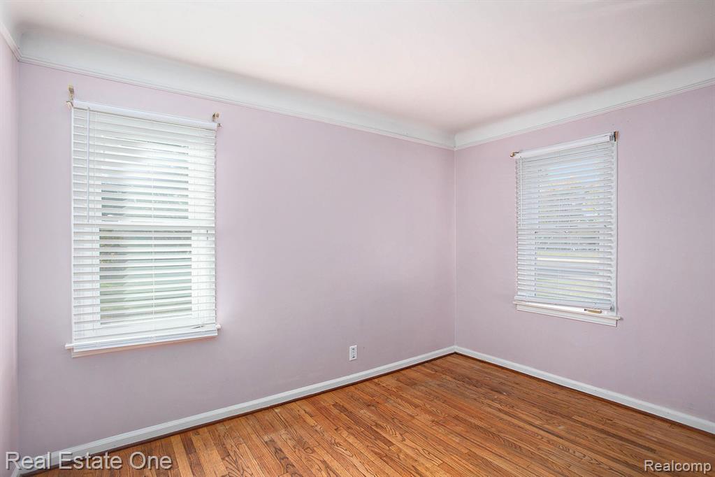 5251 Pontiac Lake Road, Waterford, MI 48327 — Photo 15