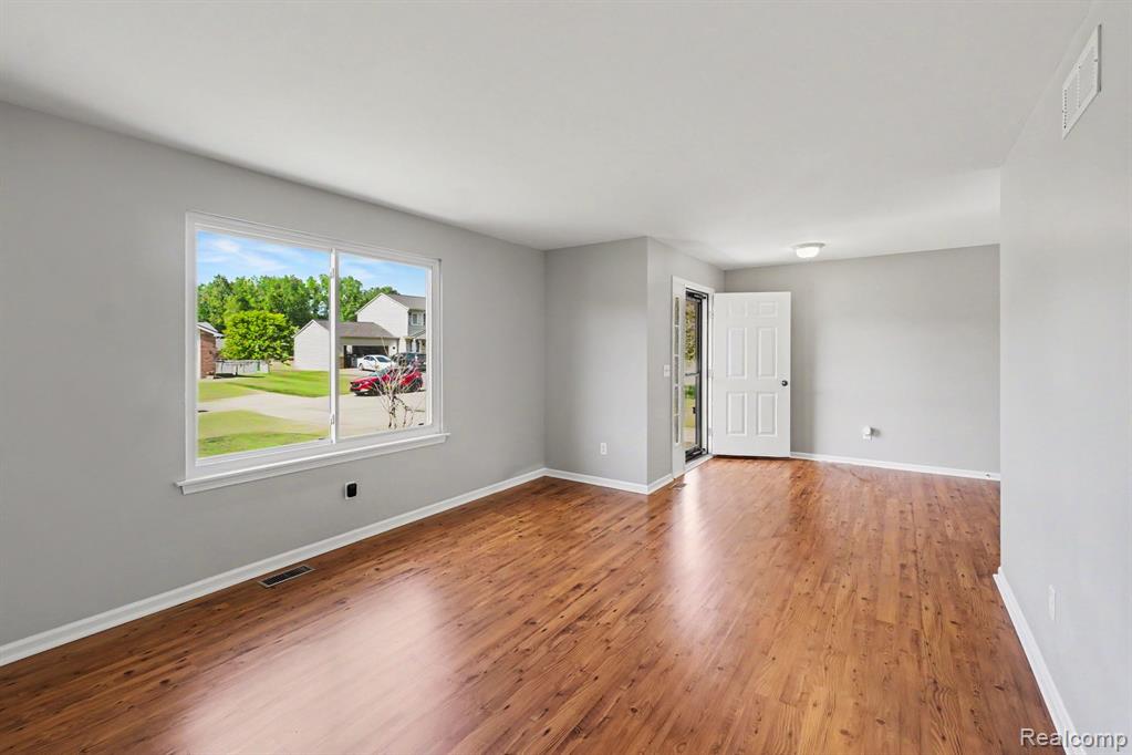 9312 Sandy Hollow Lane, Davison, MI 48423 — Photo 5