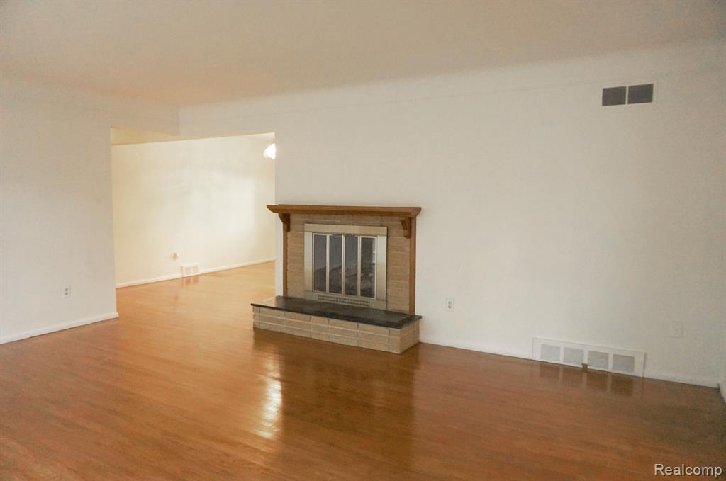 2114 NEEDHAM Road, Ann Arbor, MI 48104 — Photo 5