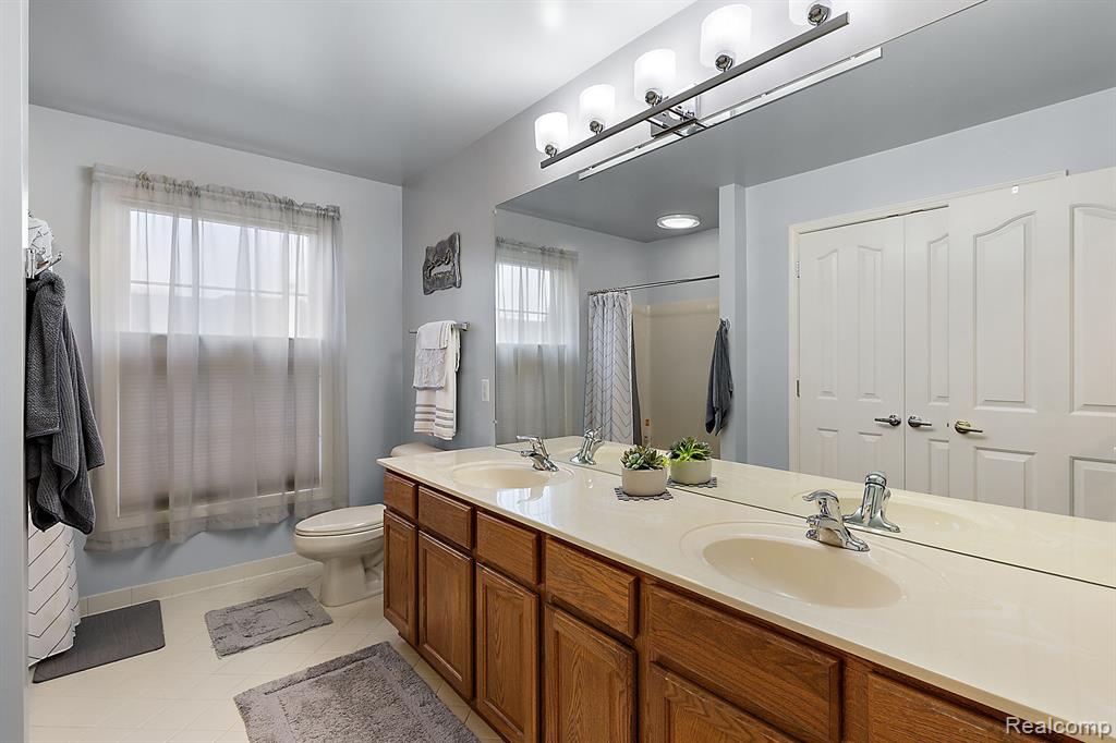 721 Enchantment Drive, Rochester Hills, MI 48307 — Photo 48