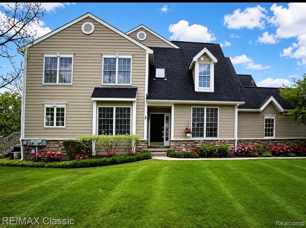 26426 Island Lake Drive, 24, Novi, MI