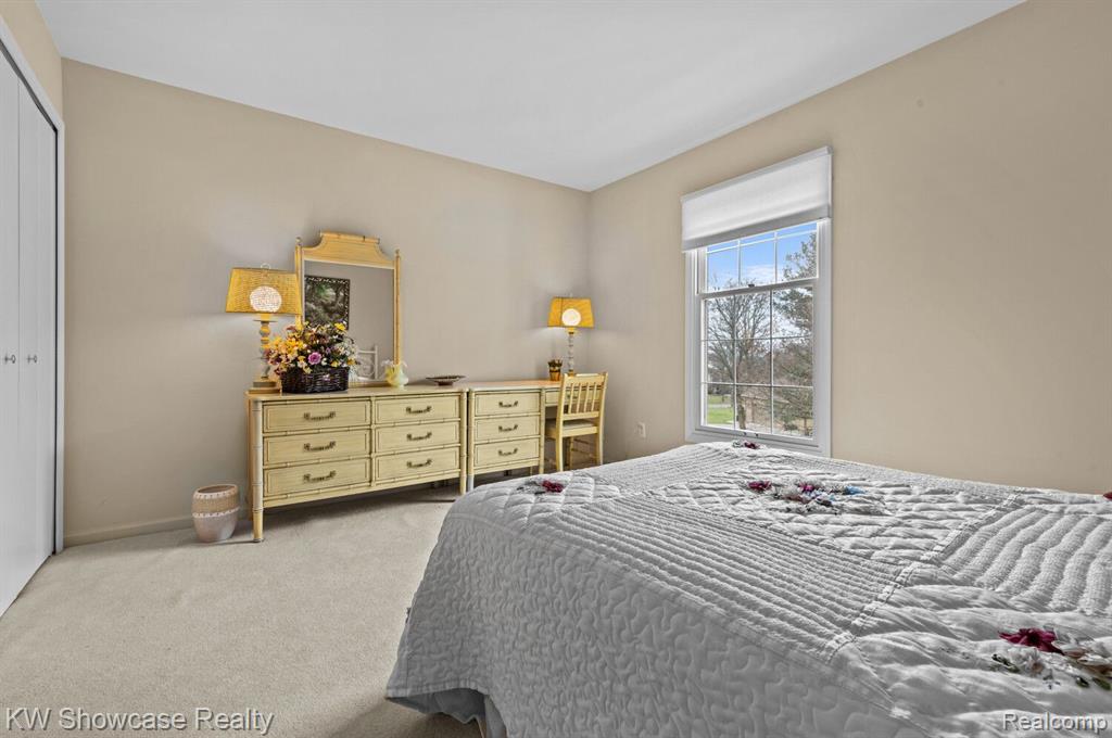 5294 BRIDGE Trail E, Commerce Twp, MI 48382 — Photo 27