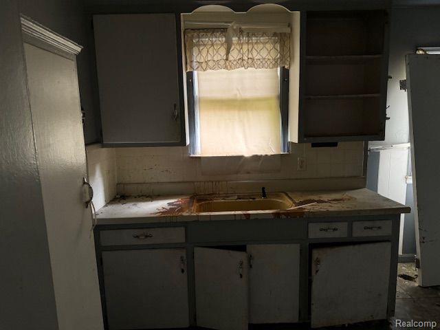8652 VAUGHAN Street, Detroit, MI 48228 — Photo 7