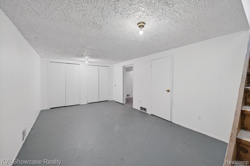 3351 Harvey Lake Road, Highland, MI 48356 — Photo 34
