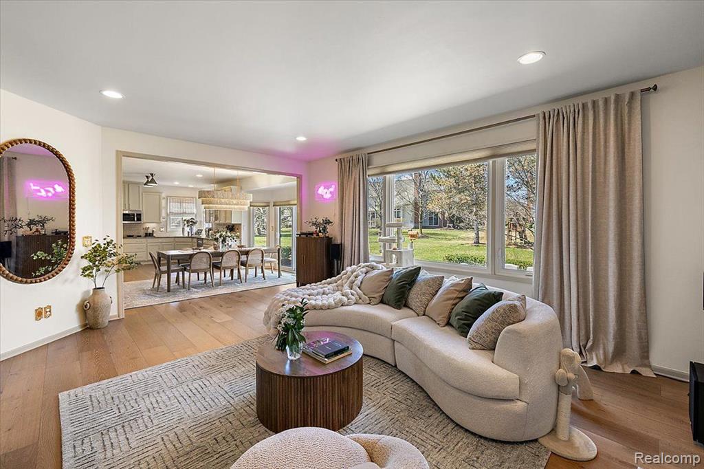 47082 NORTHUMBERLAND Street, Novi, MI — Photo 36