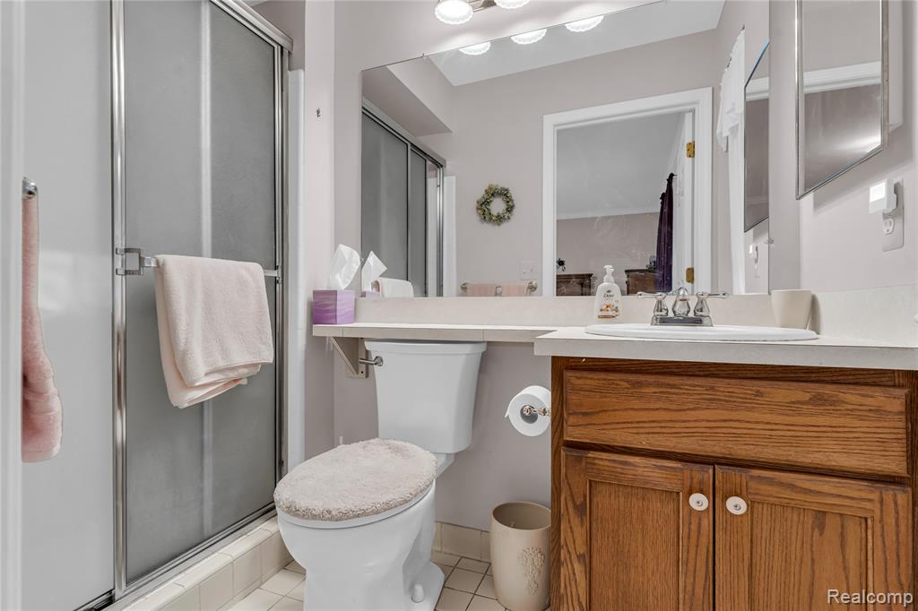 48679 Aberdeen Court, Shelby Twp, MI 48315 — Photo 16