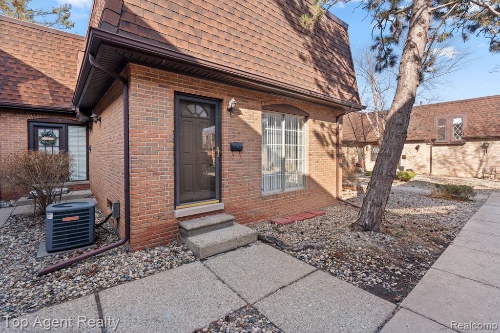 5095 Crooks Road, 1, Royal Oak, MI 48073 — Photo 3