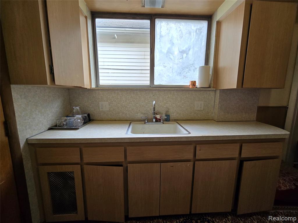 11351 MCDOUGALL Street, Hamtramck, MI 48212 — Photo 11