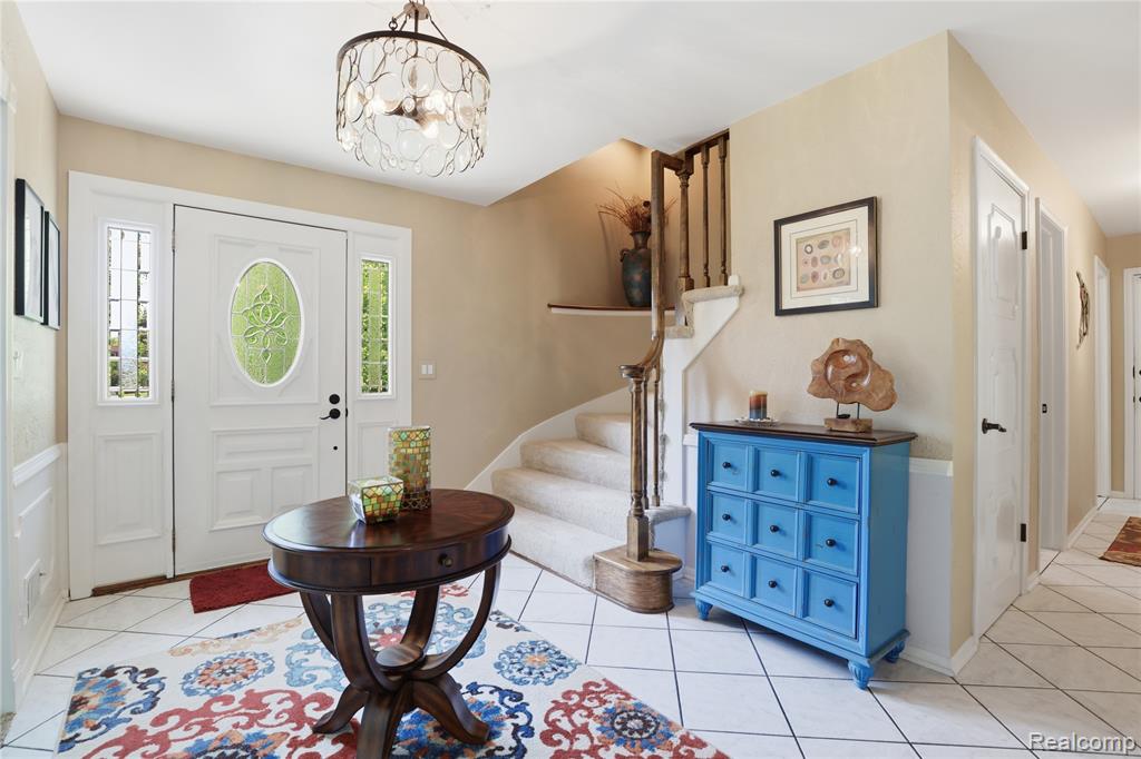 6211 Kings Scepter Road, Grand Blanc, MI 48439 — Photo 3