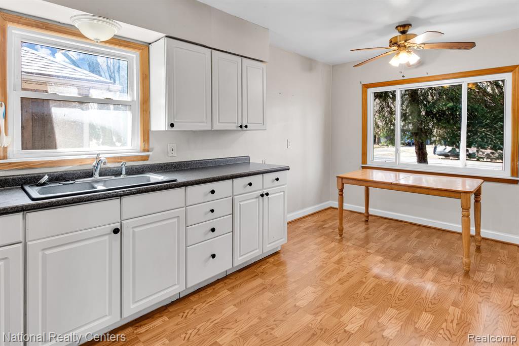 5909 MADISON Street, Taylor, MI 48180 — Photo 7