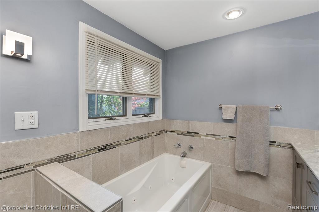 18974 Fairfield Street, Detroit, MI 48221 — Photo 36