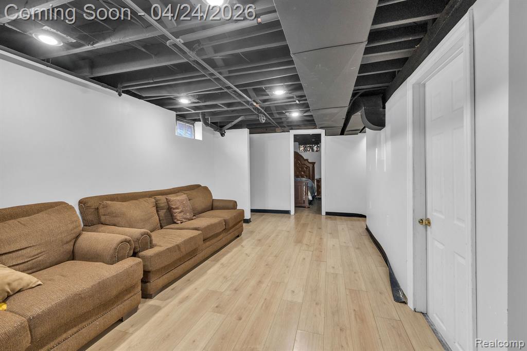 6964 Nightingale Street, Dearborn Heights, MI 48127 — Photo 30
