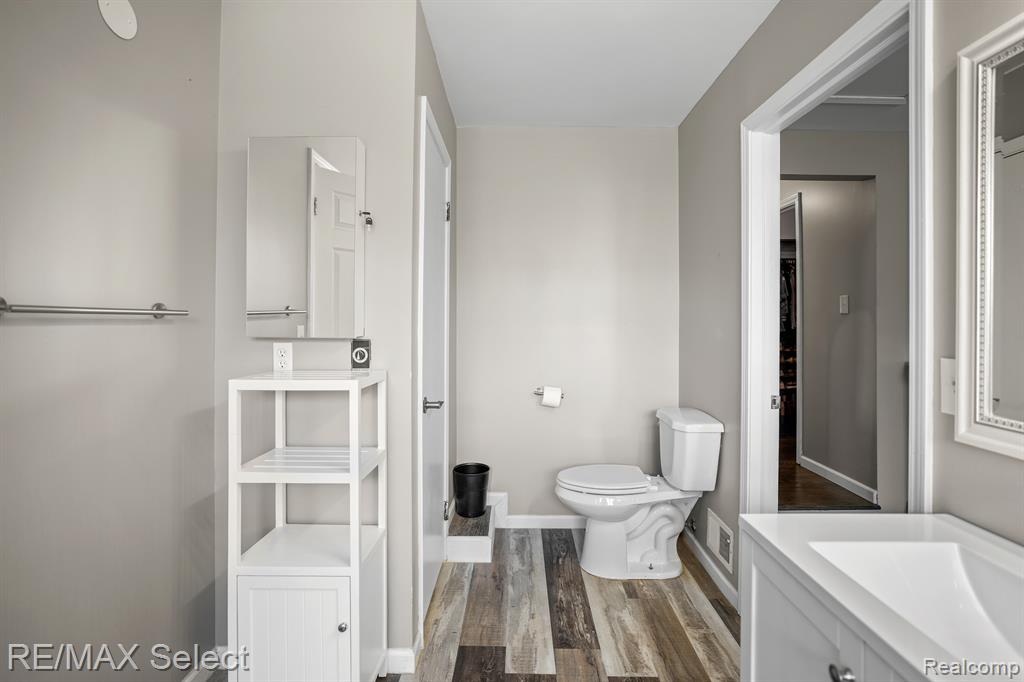 7028 RIEGLER Street, Grand Blanc, MI 48439 — Photo 13