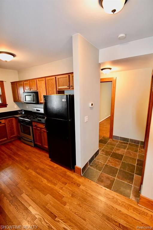 715 W 4TH Street, Royal Oak, MI 48067 — Photo 9