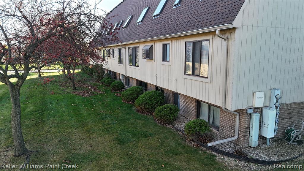 42378 LOCHMOOR Street, Clinton Twp, MI 48038 — Photo 28