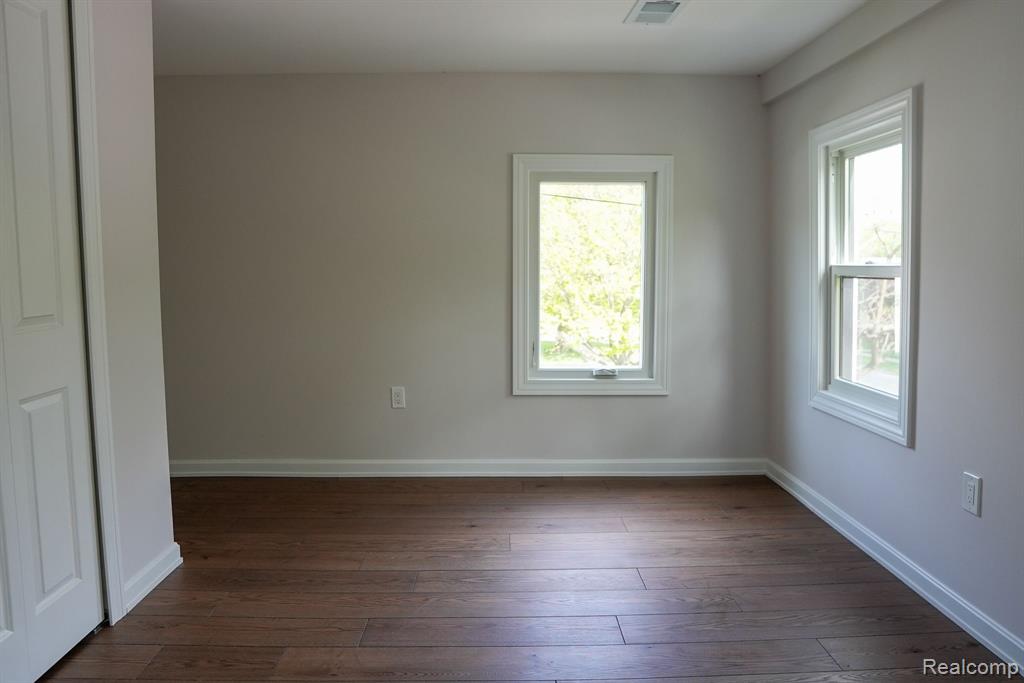 278 W SAINT CLAIR Street, Romeo, MI 48065 — Photo 28