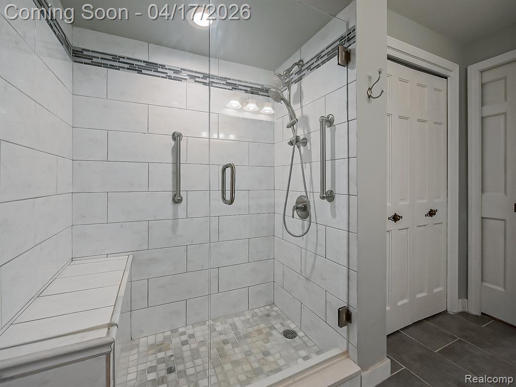 43000 12 Oaks Crescent Drive, 5022, Novi, MI 48377 — Photo 22
