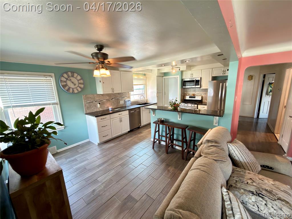 6778 Kolb Avenue, Allen Park, MI 48101 — Photo 4