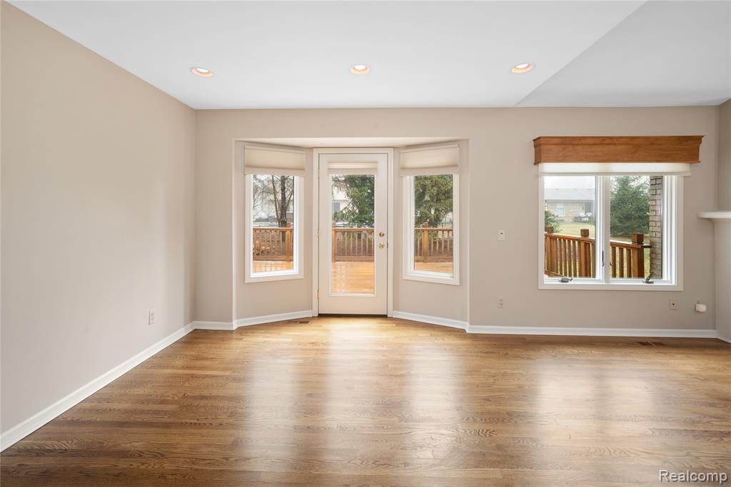 16807 Country Knoll Drive, Northville, MI 48168 — Photo 6