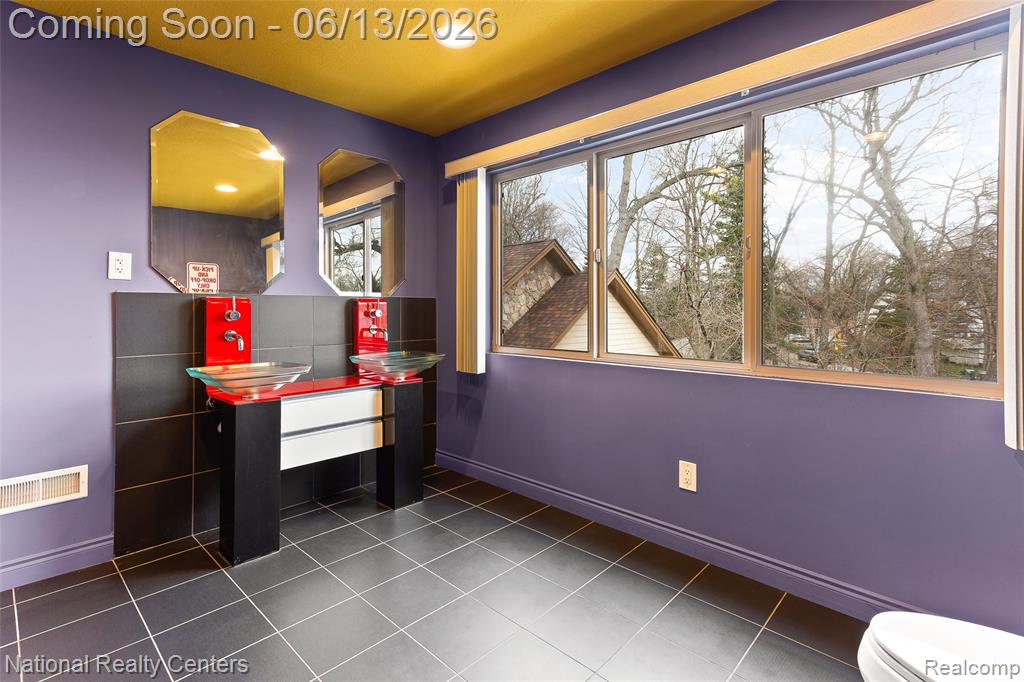 1100 Clearwater Boulevard, White Lake, MI — Photo 62