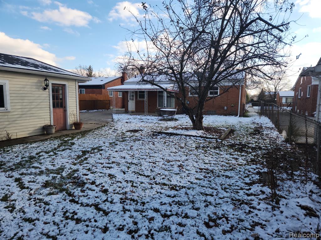 8395 DARLENE Street, Warren, MI 48093 — Photo 6