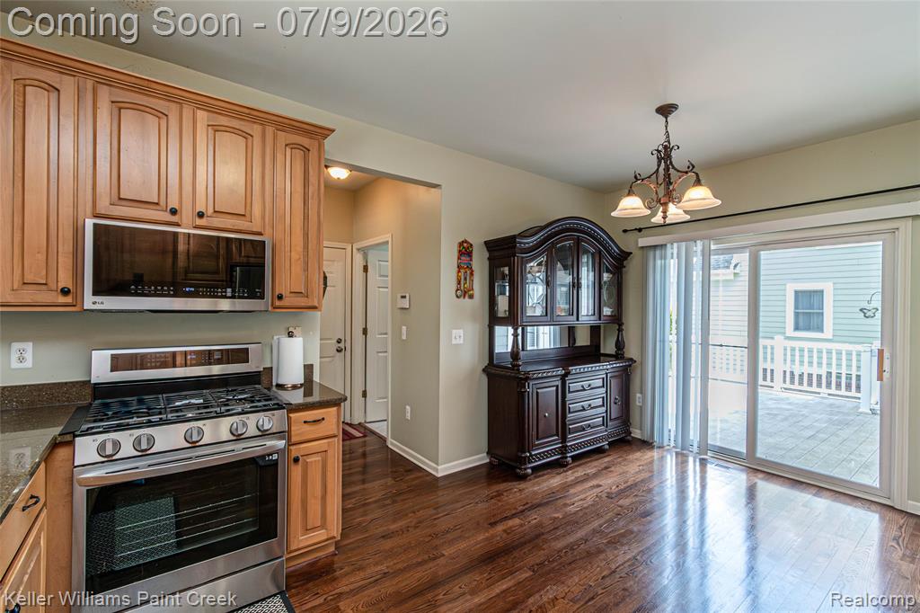 42708 Faulkner Drive, Novi, MI 48377 — Photo 32