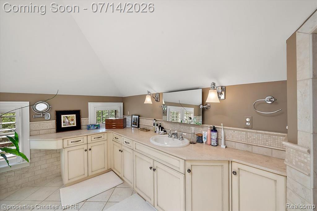 974 Ann Street, Birmingham, MI 48009 — Photo 51