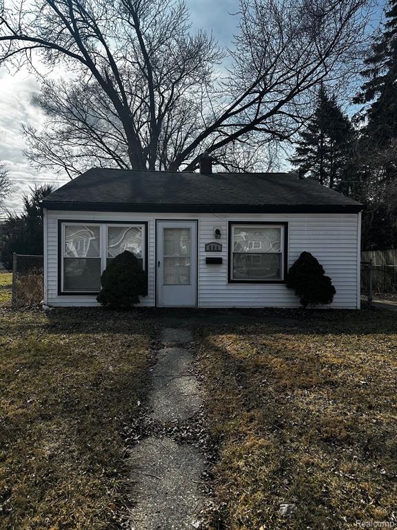 594 E BARRETT Avenue, Madison Heights, MI 48071 — front exterior