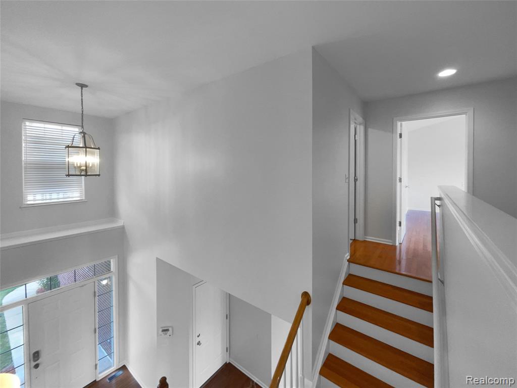 1960 Frances Way, Ypsilanti, MI 48198 — Photo 16