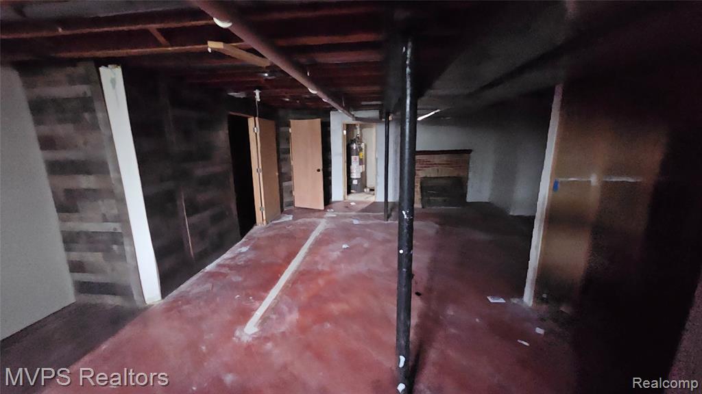 540 Clairpointe Woods Drive, Detroit, MI 48215 — Photo 12