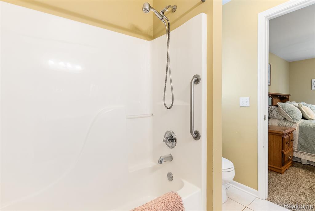 5392 WHEAT WAY Avenue, Swartz Creek, MI 48473 — Photo 19
