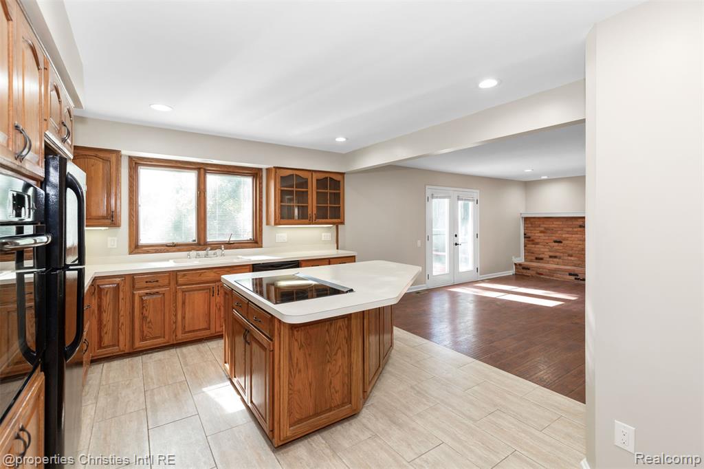 4027 Old Dominion Drive, West Bloomfield, MI 48323 — Photo 17