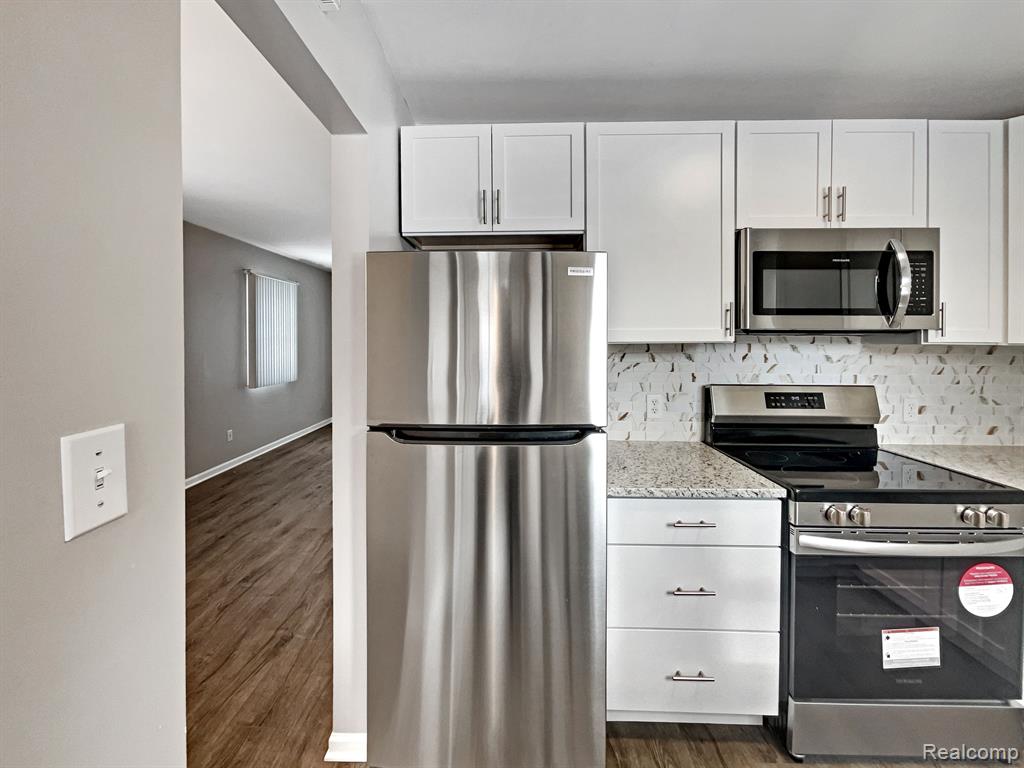 3674 OAKWOOD Street, Ann Arbor, MI 48104 — Photo 15