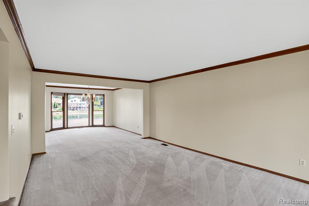 48342 Lake Valley Drive, Shelby Twp, MI 48317 — Photo 15