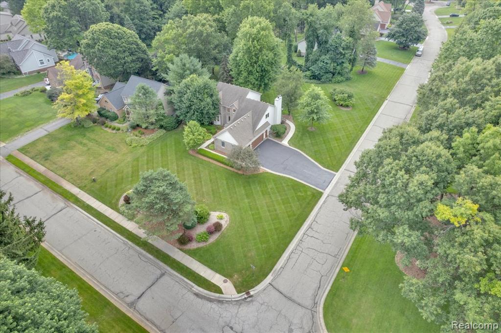 9695 Forest Ridge Drive, Clarkston, MI 48348 — Photo 30